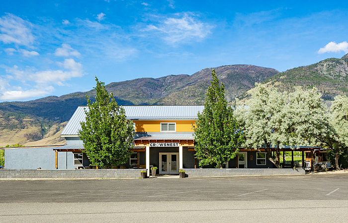 Crowsnest Vineyards